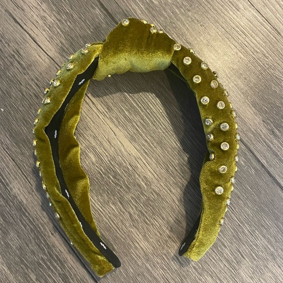 Lele Sadoughi Chartreuse Velvet Crystal Knotted Headband - Picture 4 of 5
